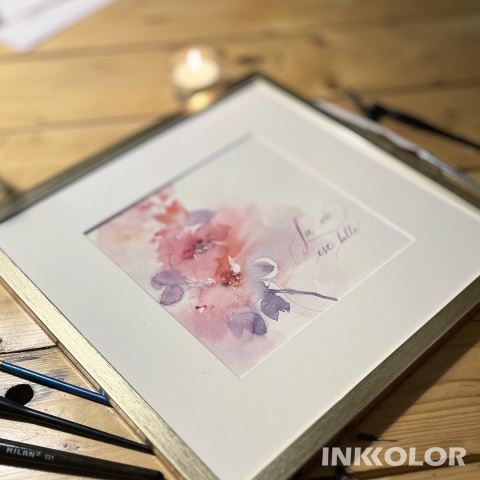 „La vie est belle” – ręcznie malowana akwarela kwiatowa z kaligrafią