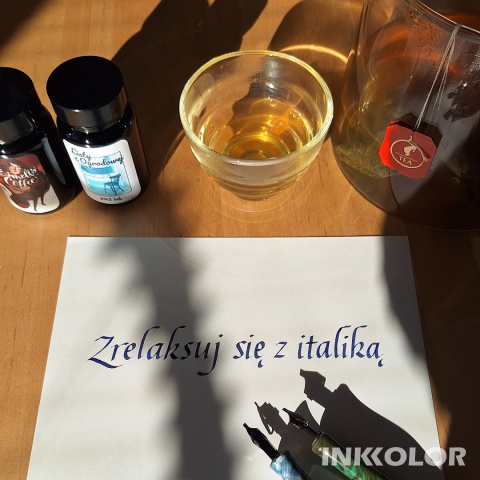 Skup się na sobie i kaligrafii – relaks z italiką 25.04.2026, sobota, 14:00-16:00